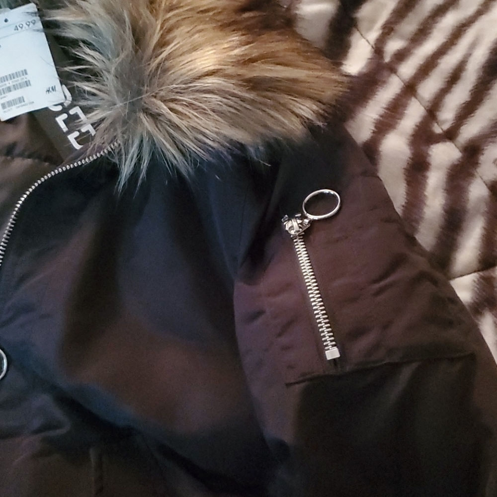 Bomber jacket - Picture 4 of 6